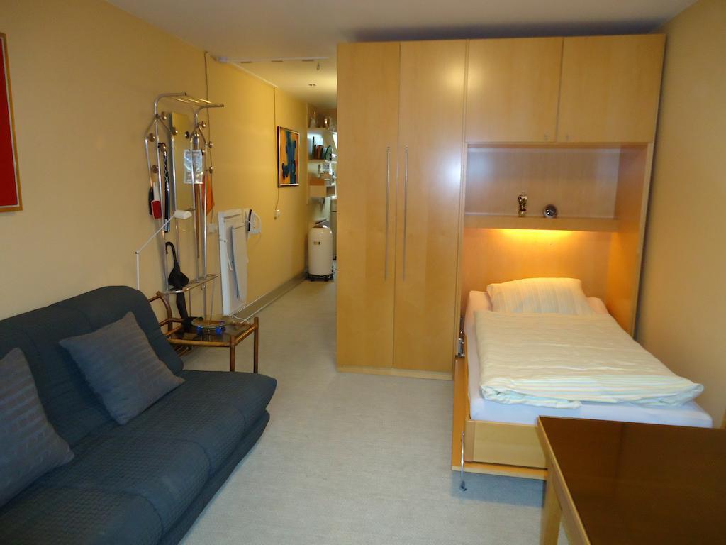 Air Boardinghouse Tulip Stockum, Zu Fuss - 3 Minuten Zur Messe Dusseldorf Phòng bức ảnh