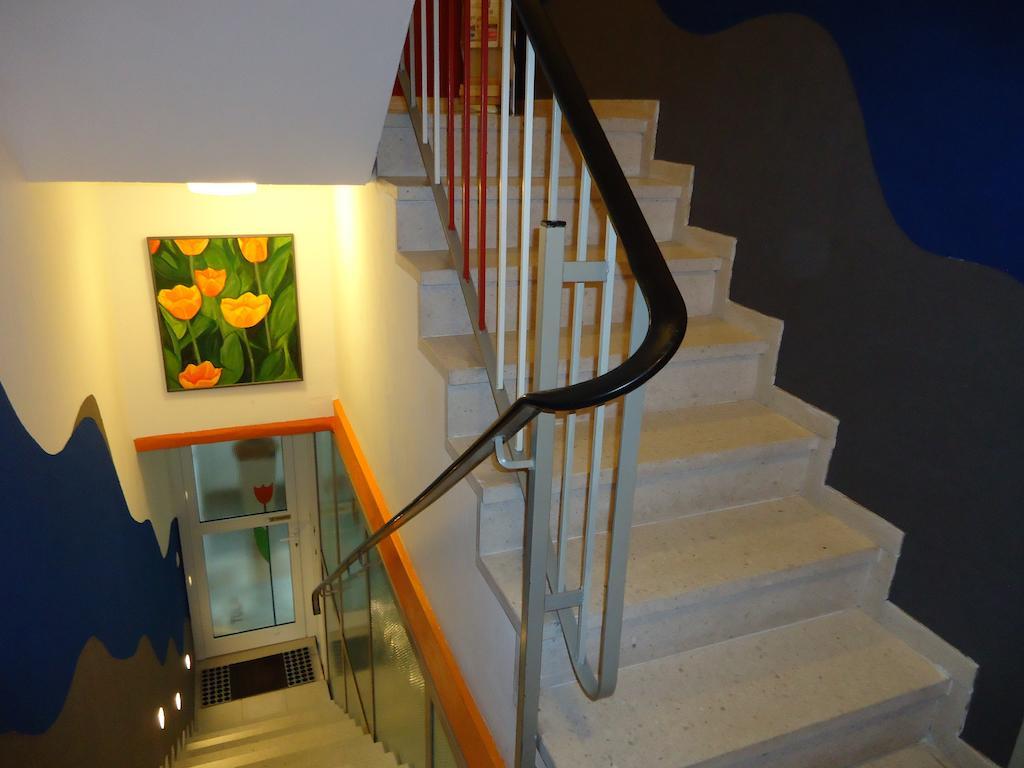 Air Boardinghouse Tulip Stockum, Zu Fuss - 3 Minuten Zur Messe Dusseldorf Ngoại thất bức ảnh