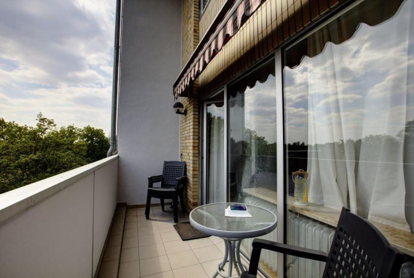 Air Boardinghouse Tulip Stockum, Zu Fuss - 3 Minuten Zur Messe Dusseldorf Ngoại thất bức ảnh